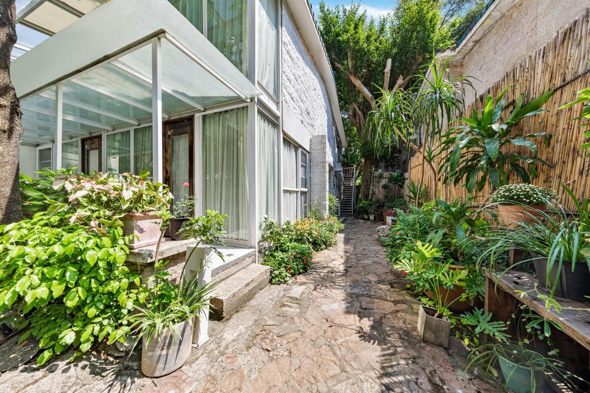 Shenzhen No'6 Garden Villa --French Window With Garden View,Close To Sea World &Shekou Ferry Port &K11 Ecoast &Subway Nearby ,Offer Western Food And Coffee &English Speaking With Tour Services Exterior photo